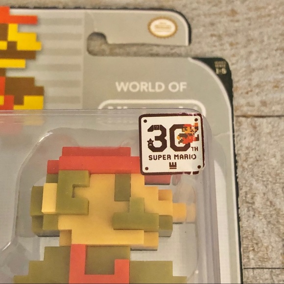 Super Mario Bros. 8-Bit World of Nintendo figure - Picture 8 of 8